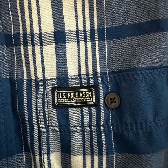 U.S. POLO ASSN. button down - Picture 2 of 3